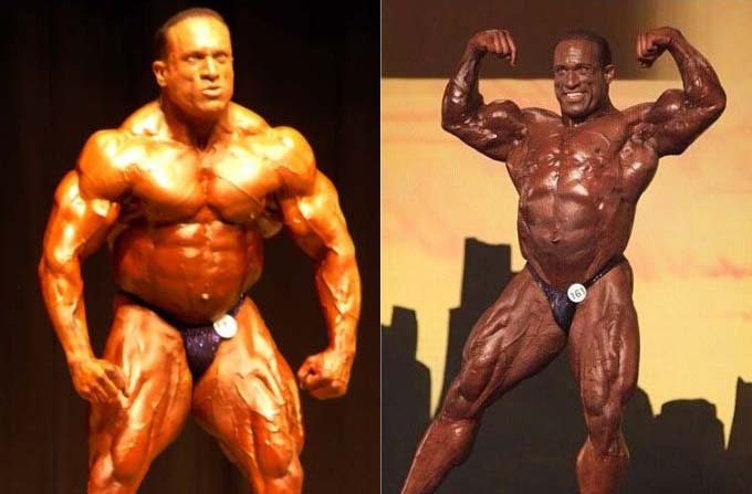 Dave Palumbo shows his HGH gut